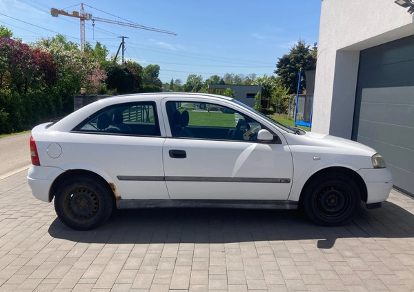 Opel Astra cena 2600 przebieg: 249733, rok produkcji 1999 z Ropczyce małe 121